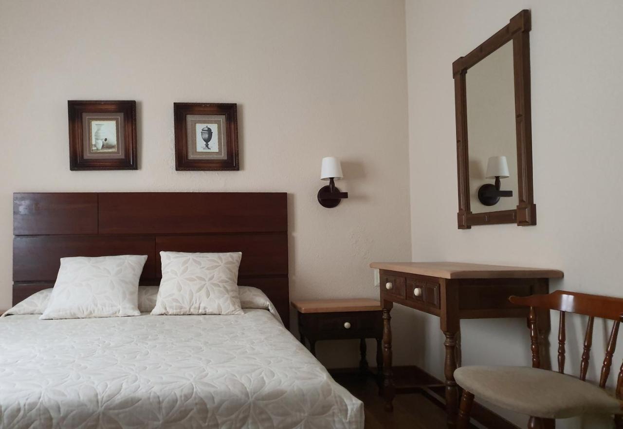 Hostal Canigo El Pont de Suert Ngoại thất bức ảnh