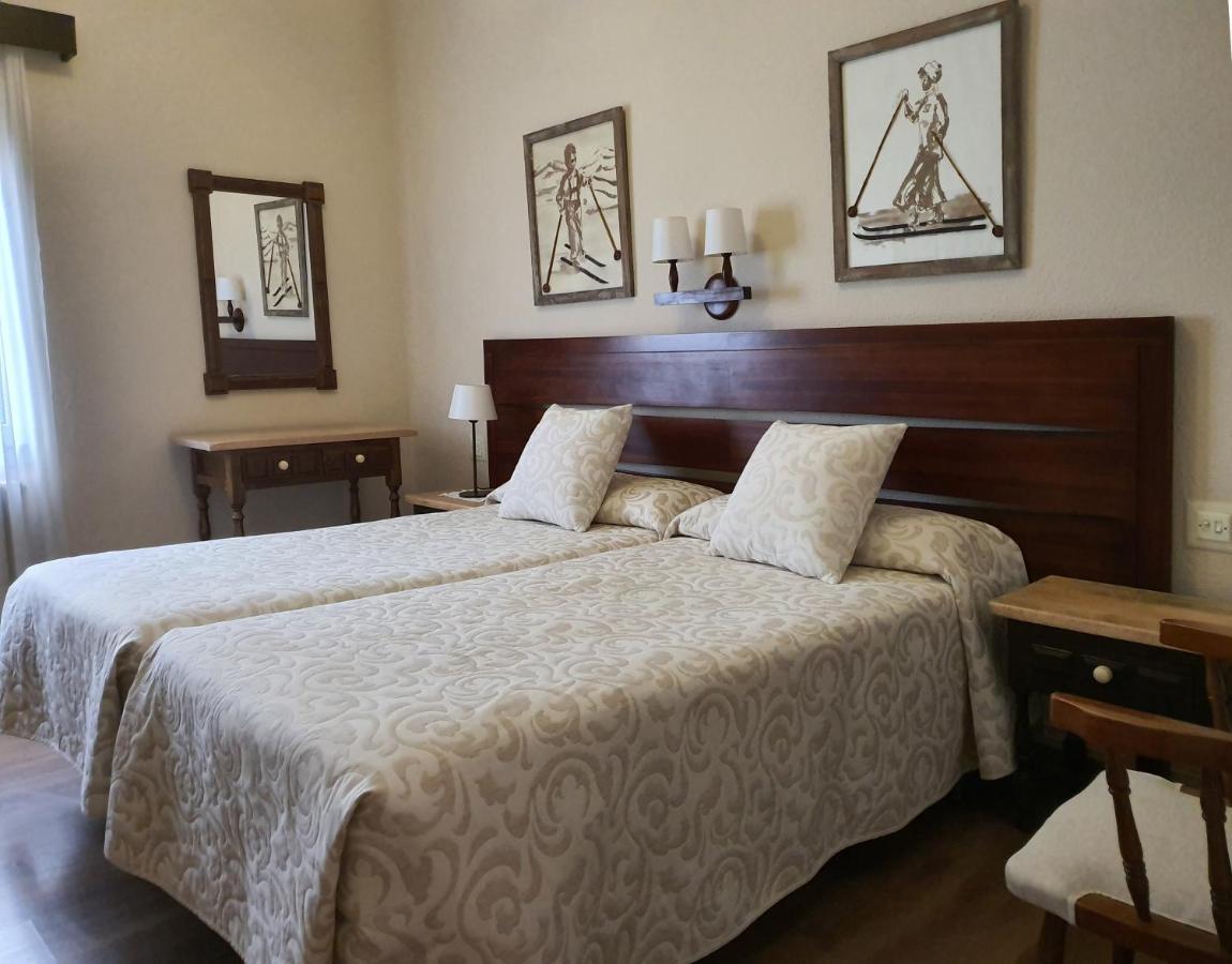 Hostal Canigo El Pont de Suert Ngoại thất bức ảnh