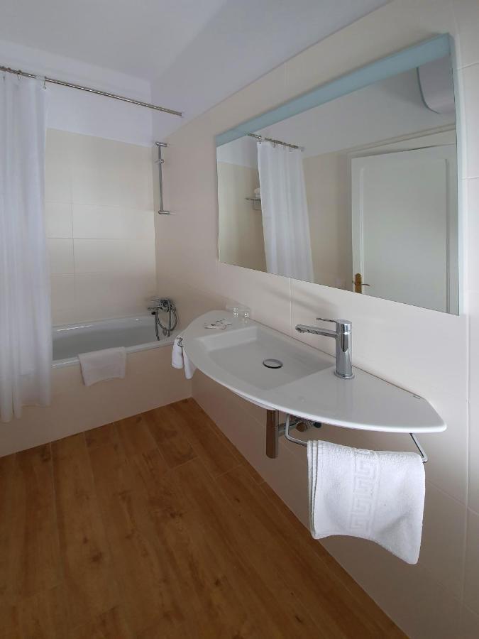 Hostal Canigo El Pont de Suert Ngoại thất bức ảnh